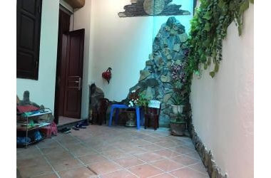 Bán nhà mặt ngõ Vũ Tông Phan - 71m2, nhà đẹp kiên cố, ngõ thông, 5 tỷ