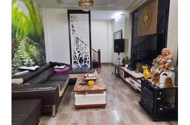 Bán nhà tặng nội thất 500 triệu ngõ Hoà Bình 7, Minh Khai.