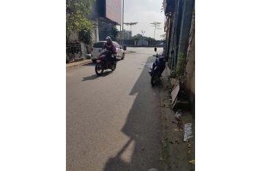 Bán gấp mảnh đất 99m2, MT 5m ngõ 84 Đàm Quang Trung - Long Biên - HN ô tô 16 chỗ vào