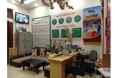 Mặt phố Hồ Tùng Mậu, kinh doanh khủng, lô góc 3 thoáng, vỉa hè rộng, 175mx3T