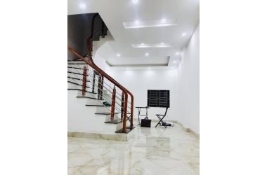 BÁN NHÀ TRẦN KHÁT CHÂN, Ô TÔ, KINH DOANH, LÔ GÓC, NHỈNH 3 TỶ.