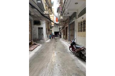 Tôi cần bán nhà Thịnh Quang 45m2*4,mt 3.5m, Giá 4.5 tỷ - 0964584433 - Ms. Tuyên.