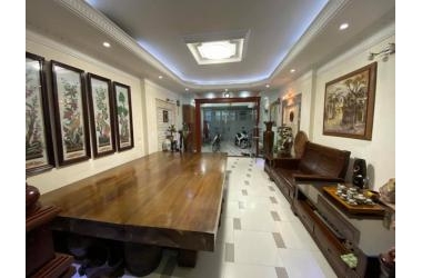 Bán nhà Đống Đa, tặng nội thất tiền tỉ, 42mx5T,ôtô, chỉ hơn 5tỷ