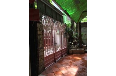 Bán nhà 2 mặt tiền Sổ đỏ chính chủ, phố Thái Hà, DT: 130M2
