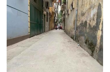 Bán nhà Thanh Xuân 32m2 3 ngủ ngõ 2m giá rẻ 2.3tỷ.
