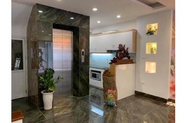 Bán nhà Đội Cấn Ba Đình DT 40m2*7T. Thang máy. Giá 5.9 tỷ