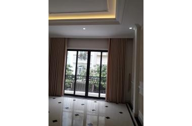Bán nhà Dịch Vọng Hậu 56 m x 5T, ngõ oto,KD cực tốt,giá chỉ 3,9 tỷ