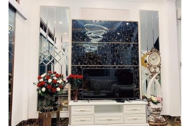 Nhỉnh 5 tỷ! Ô tô vào nhà! Nhà đẹp ở luôn phố Thái Thịnh 48m, 5 tầng
