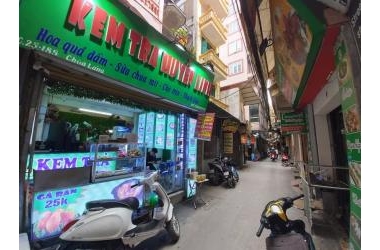Kinh Doanh! Ô tô vào! Bán đất vàng tặng nhà phố Chùa Láng 132m