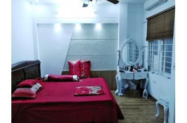 Hiếm có, Nhà Hoàng Cầu, ôtô, Kinh doanh VP, 2 thoáng, gần hồ 60mx5T hơn 11tỷ