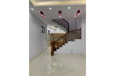 Nhà Hiếm Nguyễn Xiển 35m 4 tầng KD giá chỉ 4,5 tỷ