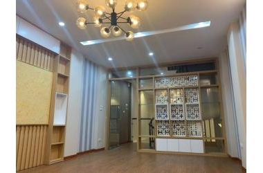 Bán nhà Trần Duy Hưng DT 50*6T. Ngõ rộng. Giá 6.9 Tỷ