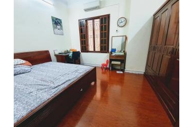 Lô Góc! Ngõ Đẹp! Gần Phố! Nhà Đẹp ở luôn Phương Mai 45m, 4 tầng.