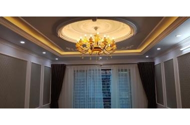 Bán nhà, 168 TRUNG KÍNH, phân lô oto 6.2ti ,call 0913781956