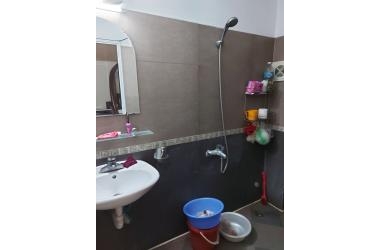 Nhà đẹp gần hồ Văn Chương, quận Đống Đa, 56m3 5 tầng giá nhỉnh 4 tỷ.