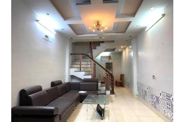 Hạ sốc 350 triệu,rất gấp nhà phố 360 Xã Đàn, Đống Đa, 44m2xMT4m hơn 3 tỷ