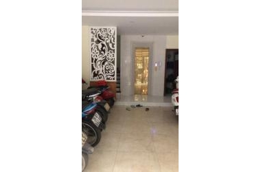 Bán Nhà cầu giấy ô tô đỗ cửa thang máy kinh doanh đỉnh 40m 7T