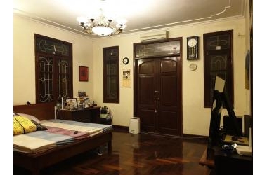 Nhỉnh 4 tỷ! Ngõ Đẹp! Nhà Đẹp! Ở luôn phố Văn Cao 85m2, 4 tầng, mt 5m