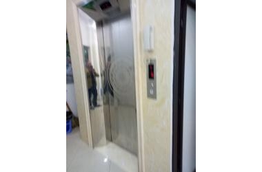 .Bán Nhà cầu giấy ô tô đỗ cửa thang máy kinh doanh đỉnh 40m 7T