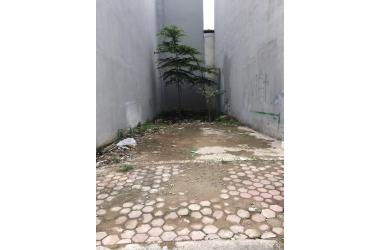 Bán đất Phân Lô Đông Ngạc : Oto đỗ cửa , DT 47m2 , MT 4,2m , Lh : 0934121992