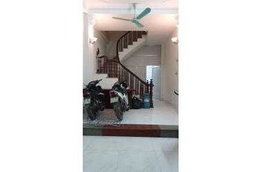 Bán Nhà 40m2, 5 tầng, 6 Phòng Ngủ, Đường Lê Đức Thọ, 3,95 tỷ