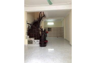 Bán nhà phố Nguyễn Lân 55mx5T MT4,5m giá 5.9 tỷ