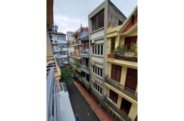 Nhà Hai Bà Trưng, phân lô, ô tô tránh, vỉa hè kinh doanh, nhỉnh 4 tỷ.