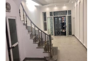 Bán Nhà Mới Nguyễn văn cừ 36m2 4Tầng gần Đường oto giá chỉ 2,7tỷ Đang rất Hót
