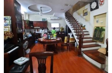 Cực gấp, nhà Trường Chinh, Đống Đa 41m2x6T, lô góc, mặt tiền khủng chỉ hơn 5tỷ
