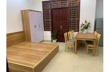 Bán nhà Ngã Tư Sở LÔ GÓC NGÕ OTO KINH DOANH 45m2 chỉ 4.3 tỷ. LH: 0903409888