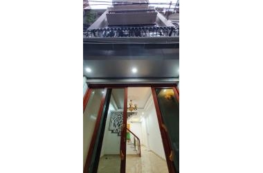 BÁN NHÀ SIÊU ĐẸP, DUY TÂN, Ô TÔ SÁT PHỐ, 46M CHỈ 5TỶ2 TL.