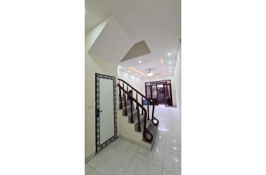 Bán Nhà Khương Trung quận Thanh Xuân, 40m2, 5 tầng, 4 phòng ngủ, 3.8 tỷ
