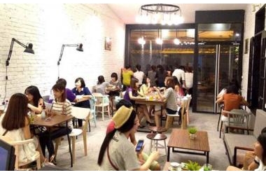 Kinh Doanh tấp nập! Mặt ngõ ô tô Chùa Láng 60m, 5 tầng, mặt tiền 4.2m