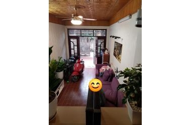 Bán nhà Giải Phóng, Phân lô, giảng viên kte, ngõ 5m oto đỗ cửa, 35m2, 3 tỷ 8.