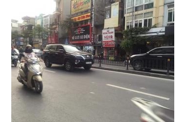 Hạ sốc 1,5 tỷ giá chào mới 30,5 tỷ