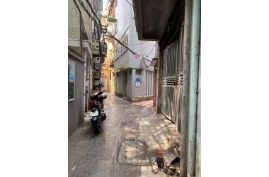 Bán nhà phố Đông Tác, Đống Đa, ngõ thông kinh doanh, ngay phố 68., 4.8 tỷ.