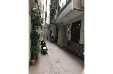 Nhà đẹp 30m ra mặt phố Giải Phóng, 44m 4 tầng, mặt tiền 5m, chỉ 3 tỷ 8.