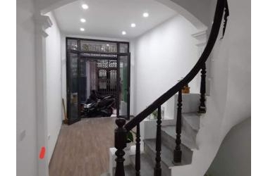 Bán Nhà Phố Nguyễn Lương Bằng, Đống Đa 32m2x4T, MT 3m, 2 Thoáng, Giá 2.6 Tỷ. 0971813682.