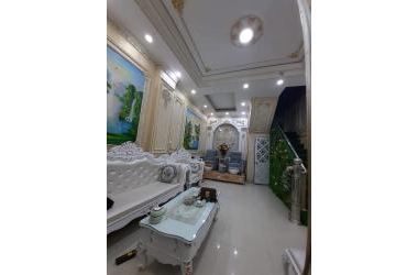Siêu đẹp, kinh doanh Pháo Đài Láng 37m, 7 tầng, mặt tiền 4.5m, giá 5.3 tỷ