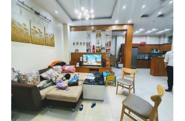 Phân lô cục Hải Quan, vỉa hè, oto chạy vòng quanh, 46m, 4 tầng, 4 tỷ 2.