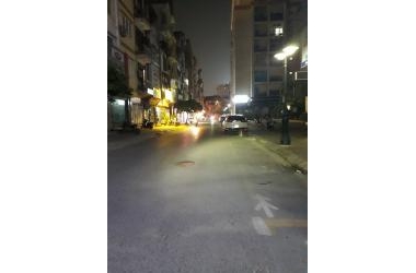 HIẾM,Bán nhà,TRẦN KIM XUYẾN.sát phố,NHÀ ĐẸP .6Tỉ 0913781956