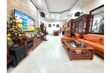 Nhà đẹp - Góc - Để lại nội thất -100m ra hồ Thanh Nhàn 74m x4T 3.4 tỷ