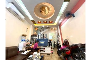 Bán nhà Ngã Tư Sở 40m 5 Tầng 6 PN giá chỉ 3.7 tỷ 0903409888