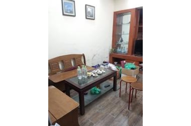 Bán nhà Hoàng Quốc Việt 31m, 4 tầng, mt 3.1m, giá 2.7 tỷ.