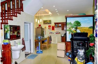 Bán gấp nhà Hoàng Văn Thái, 6 tỷ, ô tô đỗ, 4m ra đường.