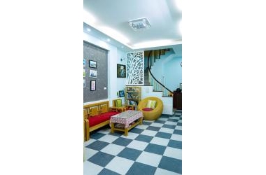 NHÀ 30M2 - 5 TẦNG ĐẸP Ở NGAY - GẦN HỒ QUAN NHÂN - CÁCH ĐƯỜNG Ô TÔ 15M CHỈ 3.35 TỶ