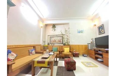 NHÀ PHỐ VƯƠNG THỪA VŨ – 47M2 – NỘI THẤT GỖ LIM CHỈ 4.2 TỶ