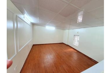 Bán nhà Lĩnh Nam Lô Góc, Nhà đẹp, Ngõ rộng, DT 30m, Giá 1.65 tỷ