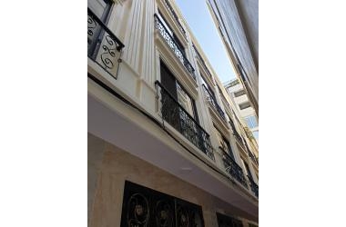 Bán nhà xây mới gần đường lớn tại ngõ 268 Ngọc Thuỵ - Long Biên 32m2x5 Tầng giá 2,65 tỉ có thương lượng