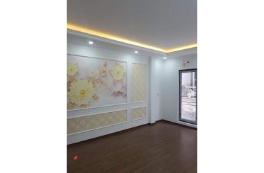 Bán Nhà Đặng Tiến Đông, Đống Đa 42m, 5 Tầng, Mặt Tiền 4.2m, 2 Thoáng, Giá 3.85 Tỷ.